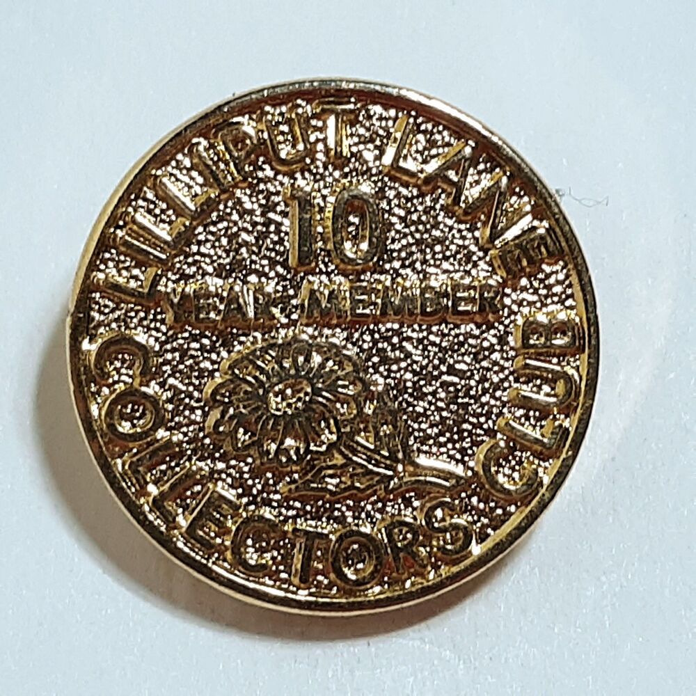 Lilliput Lane Collectors Club 10 Year Member Gold Tone Pin Collectible Pinback